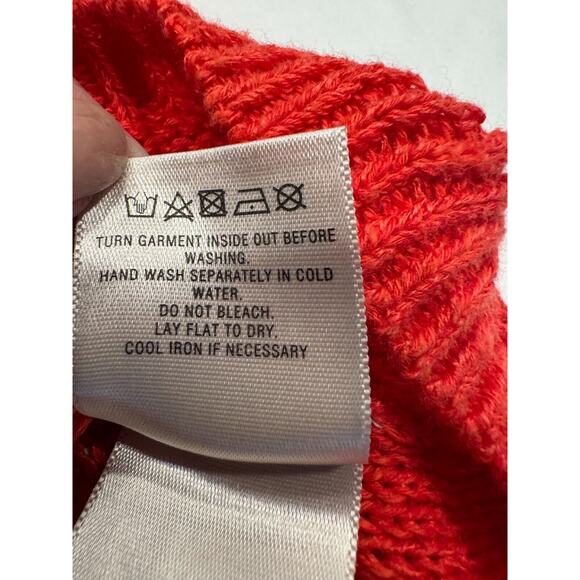 Elegant Coral Cable Knit Sweater - Picture 5 of 10